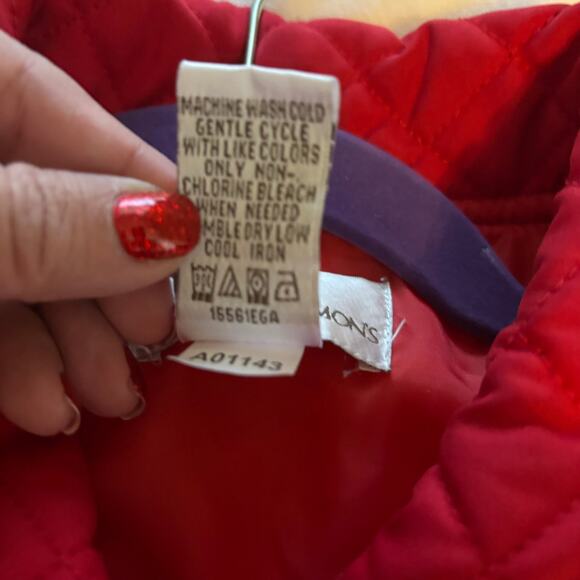 DRAPERS & DAMON'S Women's Quilted Buttoned Red Vest Size Small - Picture 6 of 6